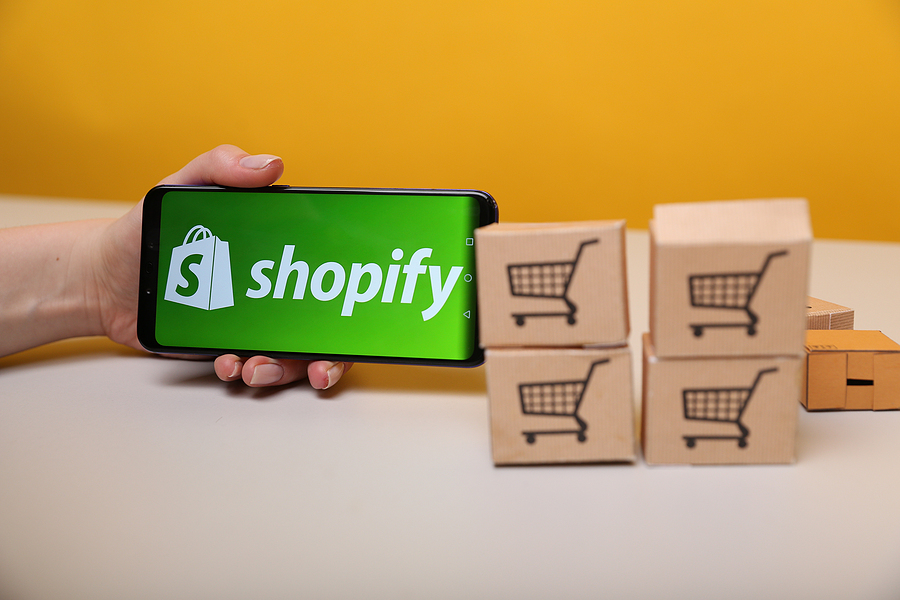 Maximize your ecommerce operations with these ultra-powerful apps from the Shopify App Store.